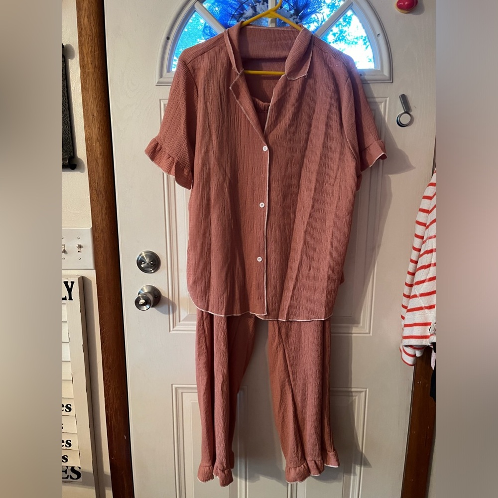 SHEIN crinkle fabric pj’s